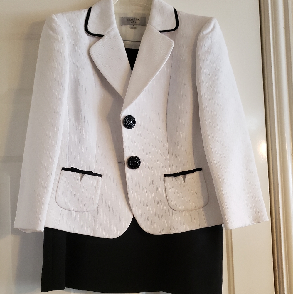 2 Piece Skirt Suit